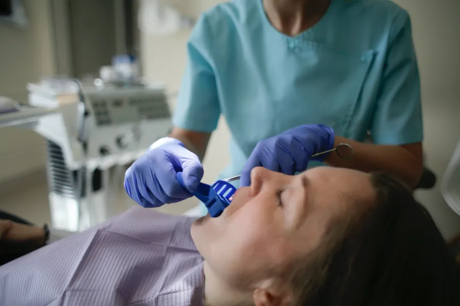 Conozca los Riesgos de la Mala Alineación Dental