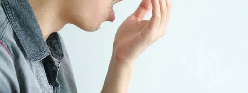 Cómo quitar halitosis