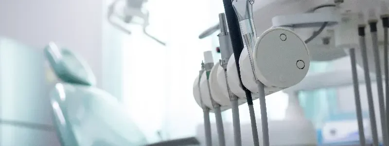 mitos-y-verdades-acerca-del-blanqueamiento-dental mitos-y-verdades-acerca-del-blanqueamiento-dental